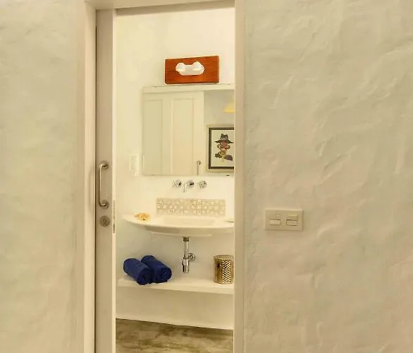 Hotel La Casa De Salinas *