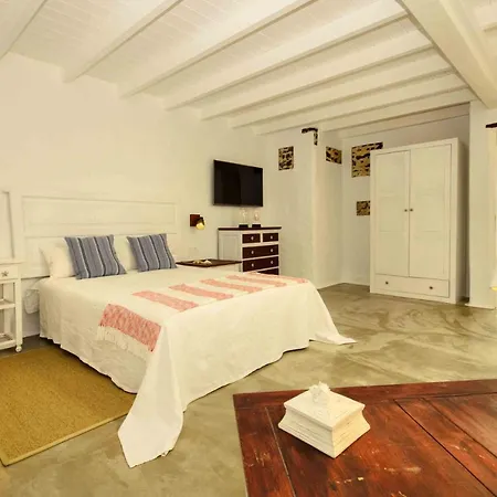 La Casa De Las Salinas Hotel *